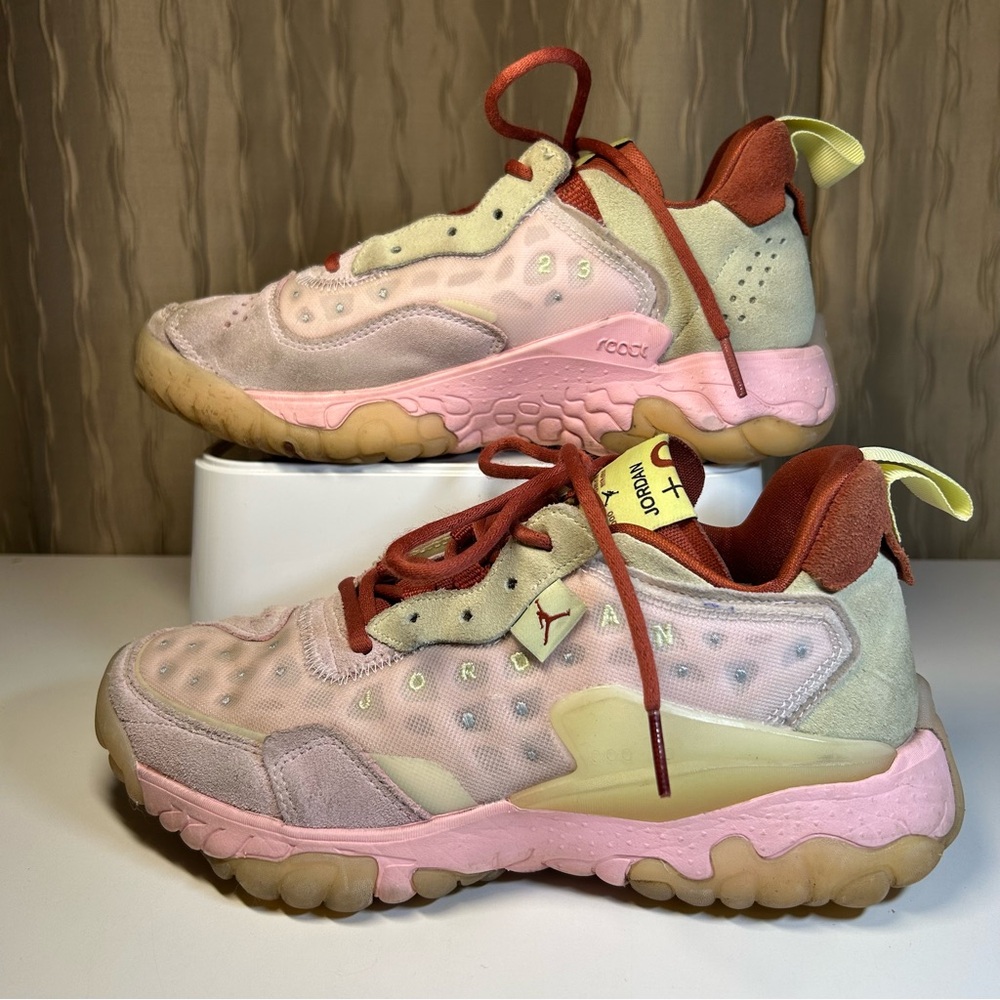 Jordan Delta 2 Regal Pink Redstone Lime Ice Women's 8